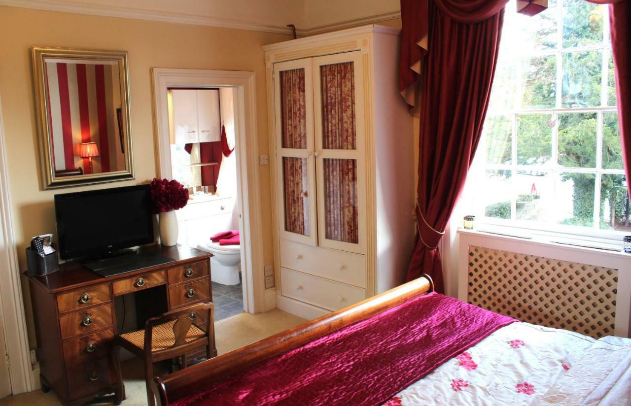 Holly House Bed And Breakfast And Apartments Херфорд Екстериор снимка