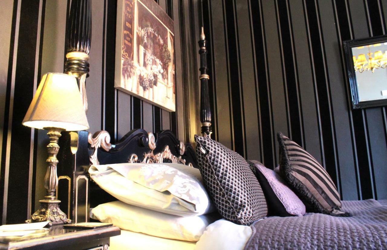 Holly House Bed And Breakfast And Apartments Херфорд Екстериор снимка